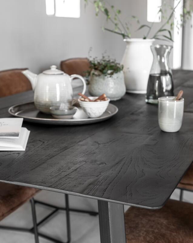 Esszimmertisch Timeless Black Shape Teakholz