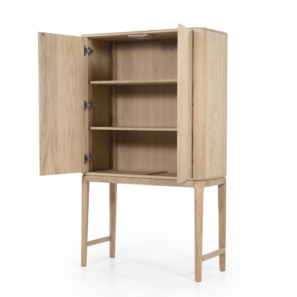 Eleonora-Schrank-Harvey-Oak-3